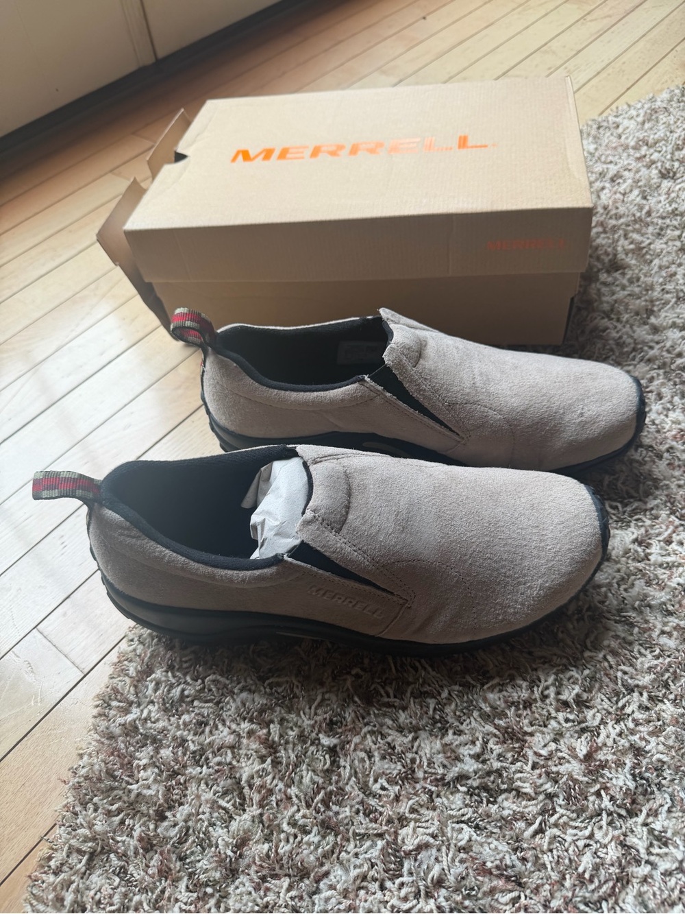 Merrell Men's Slip-On Suede Loafers in Light Taupe size 12.5 new
